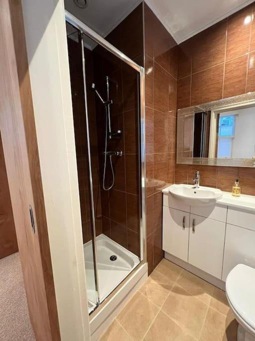 Superb 2Bed/2Bath Flat Waterloo London Apartman Kültér fotó