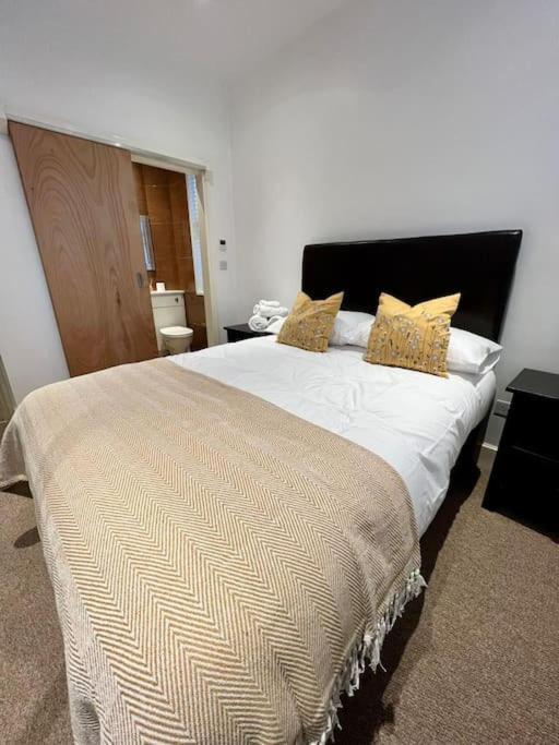 Superb 2Bed/2Bath Flat Waterloo London Apartman Kültér fotó